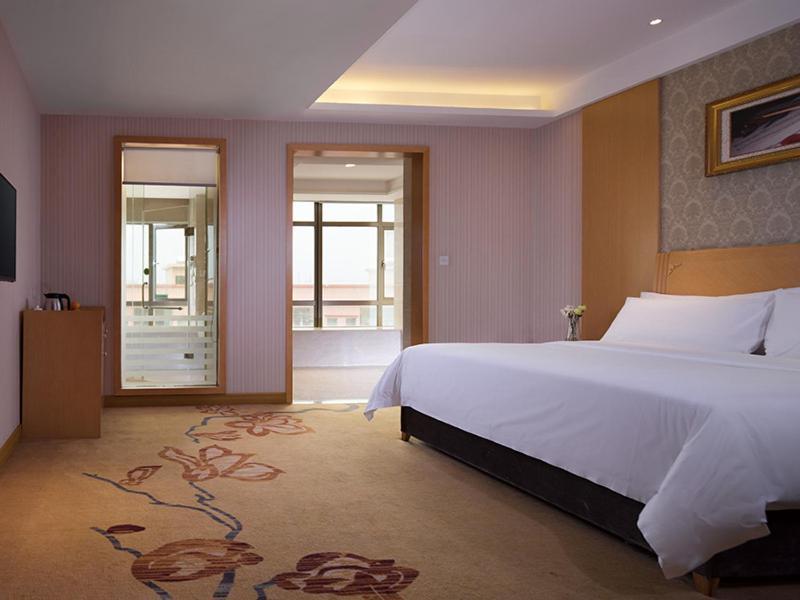 Vienna 3 Best Hotel Dongguan Liaobu Veicle City Exterior photo